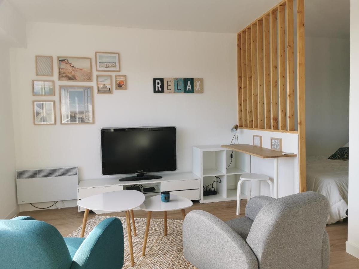 Appartement lumineux avec balcon et parking Cherbourg-en-Cotentin Extérieur photo